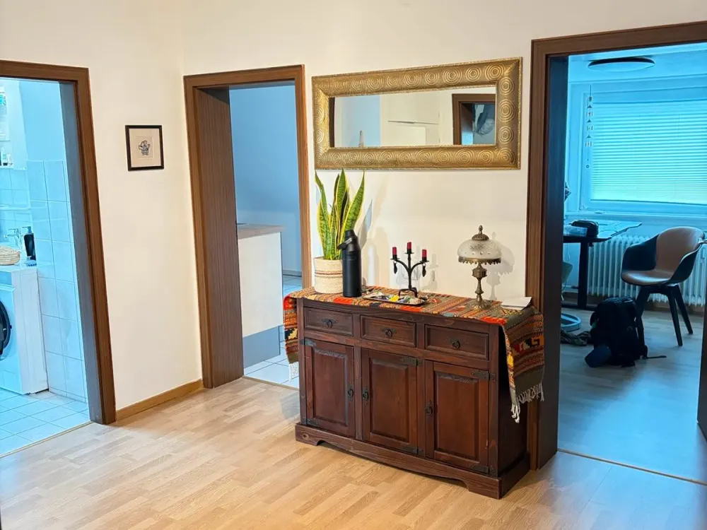 Helle 72qm DG Wohnung am Stadtpark I Parkett | EBK I ab 01.12.