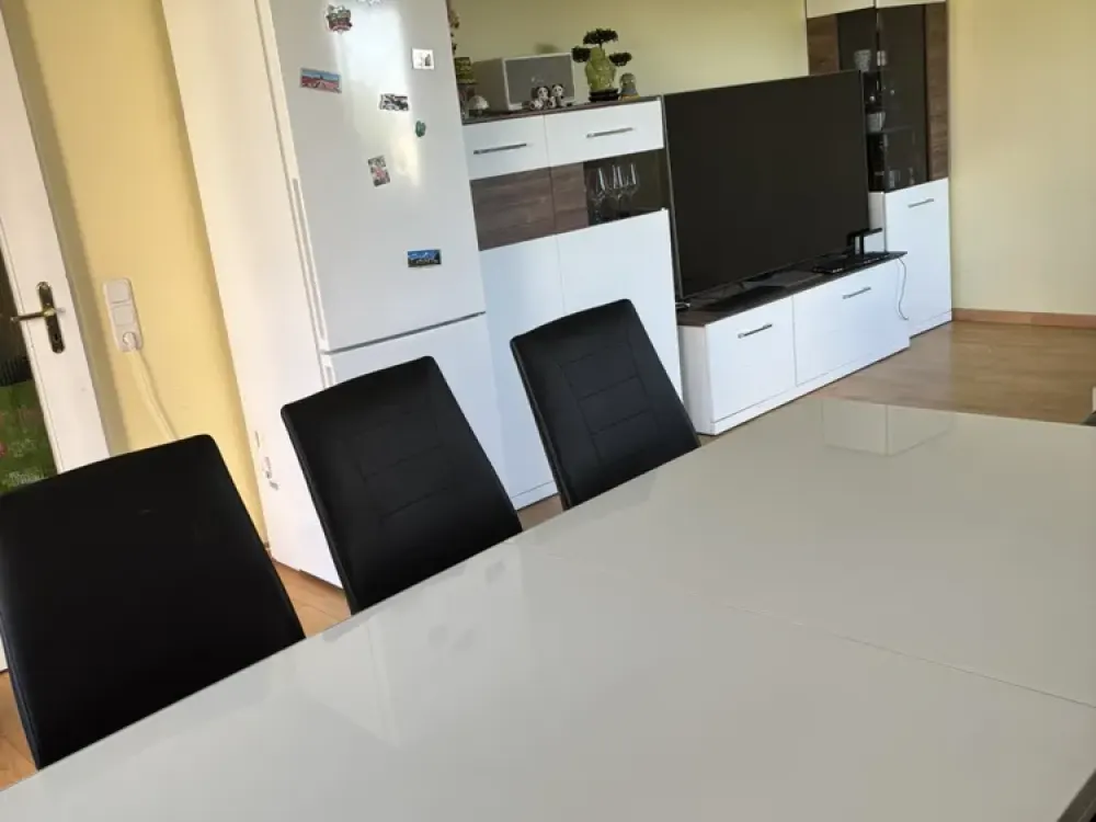 Alltagstaugliche 3-Zimmer-Wohnung mit Balkon in Sachsenhausen-Süd