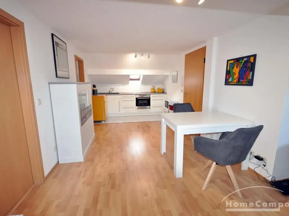 12105 HomeCompany Dresden Möbliert/Furnished 2-Zimmer Dachgeschoß Apartment in Wilsdruffer Vorsta...
