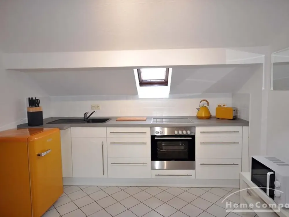 12105 HomeCompany Dresden Möbliert/Furnished 2-Zimmer Dachgeschoß Apartment in Wilsdruffer Vorsta...