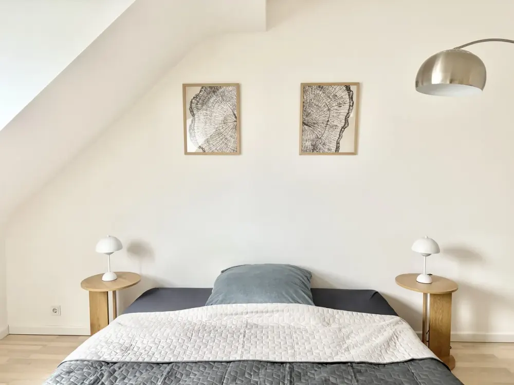 Furnished All-in 4-Room Apartment in the Center