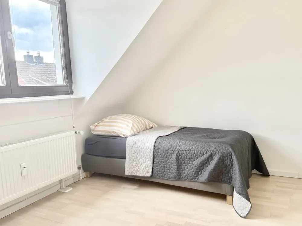 Furnished All-in 4-Room Apartment in the Center