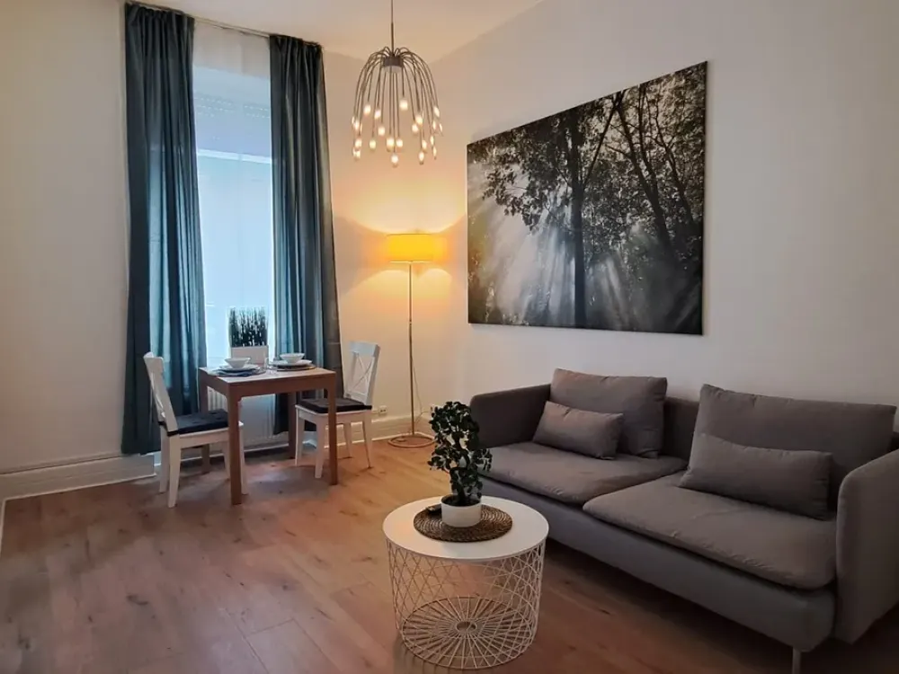 Vollmöblierte 2-Zimmer EG Wohnung mit Terrasse, nähe Konstablerwache