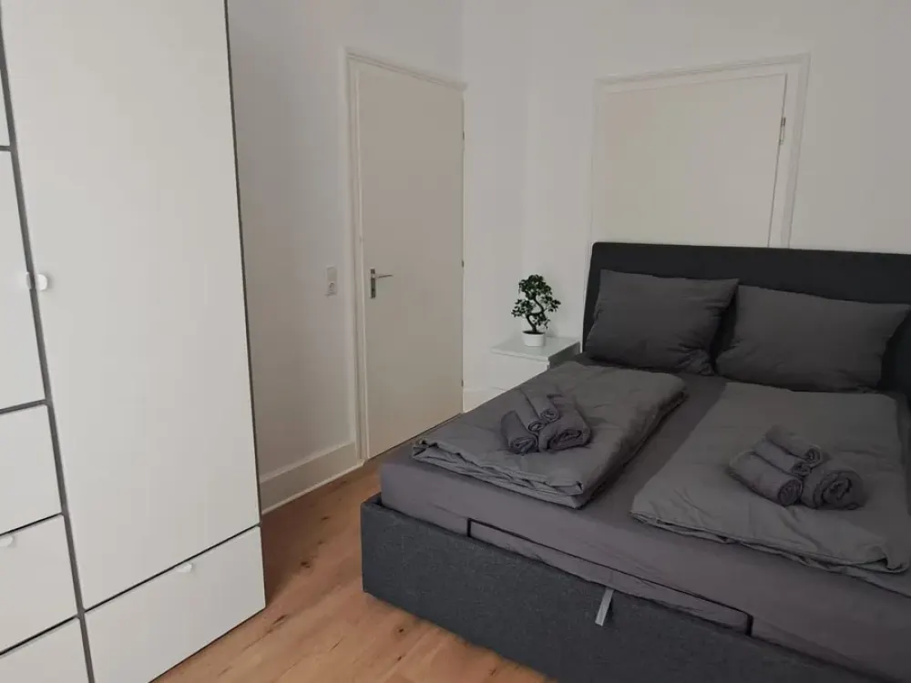 Vollmöblierte 2-Zimmer EG Wohnung mit Terrasse, nähe Konstablerwache
