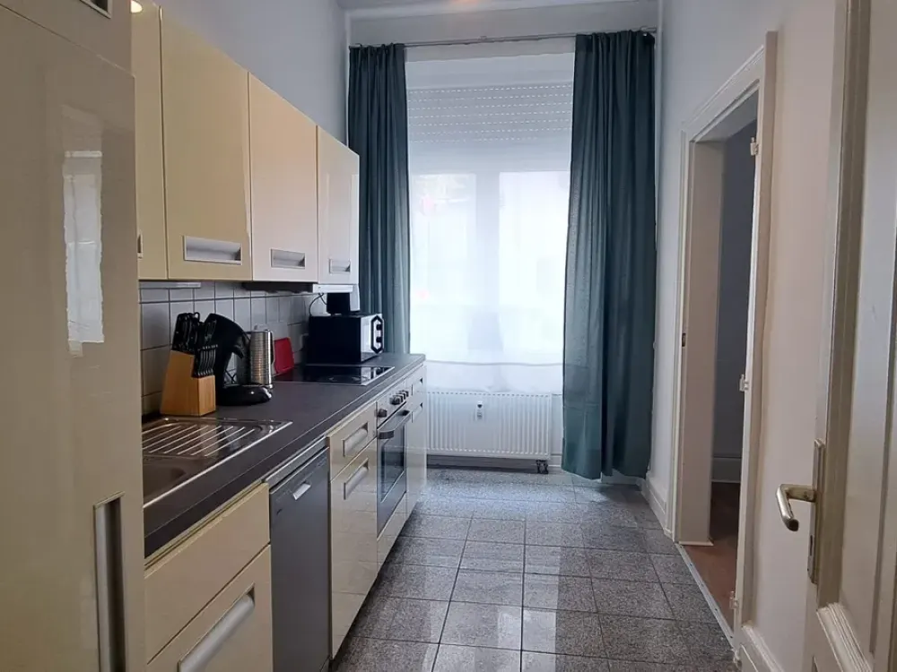 Vollmöblierte 2-Zimmer EG Wohnung mit Terrasse, nähe Konstablerwache