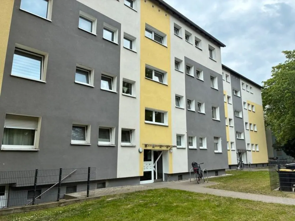 Baby on Bord? Schöne 3 Zimmer Wohnung in grüner, zentraler Lage.
