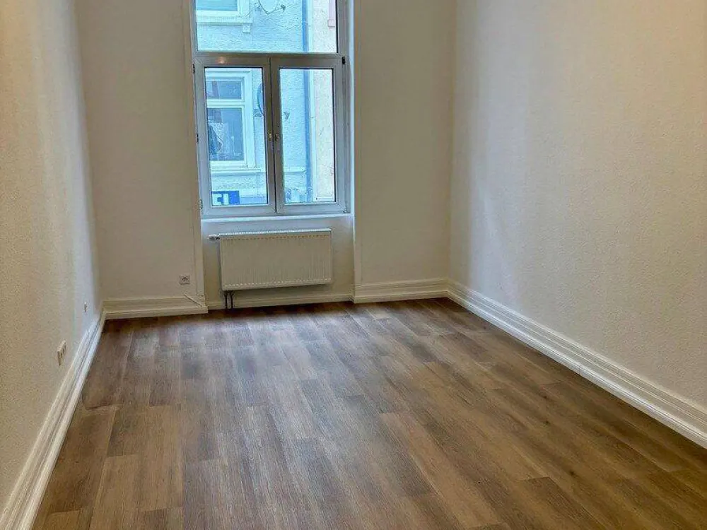 Renovierte 2-Zimmerwohnung in top Lage naher Berger Straße!