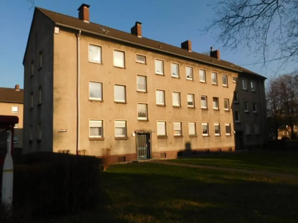 Bezugsfertige 2-Zimmerwohnung im 1. OG in ruhiger Lage mit Vinylboden...