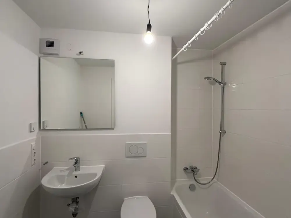 2 Room Apartment incl. Underground Parking Space - in Munich East