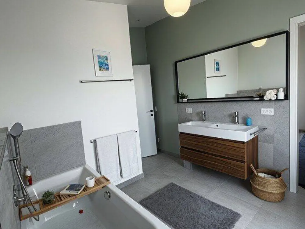 Exklusive Dachgeschosswohnung mit großzügigen Terrassen
