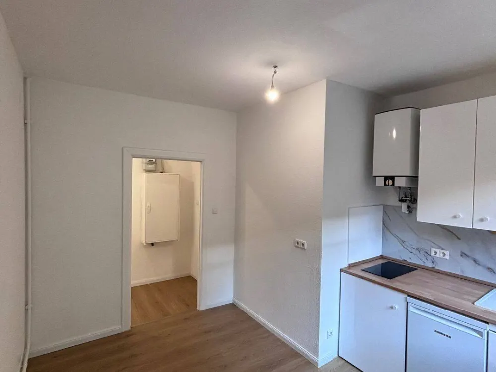 Komplett sanierte, gut geschnittene Wohnung in zentraler Lage von Barmbek-Nord