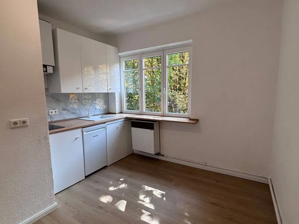Komplett sanierte, gut geschnittene Wohnung in zentraler Lage von Barmbek-Nord