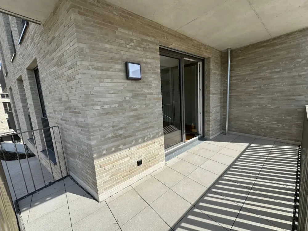 Modern 3-Room Apartment with Balcony
