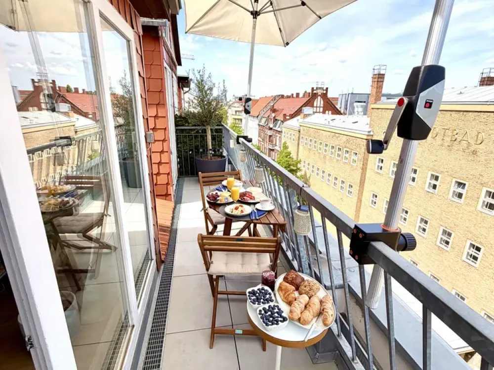 Wunderschöne Dachgeschosswohnung mit Traumblick / Beautiful top-floor with stunning views