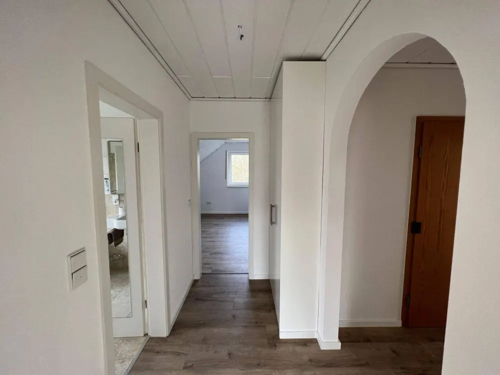 Bright Balcony Apartment in Südstadt