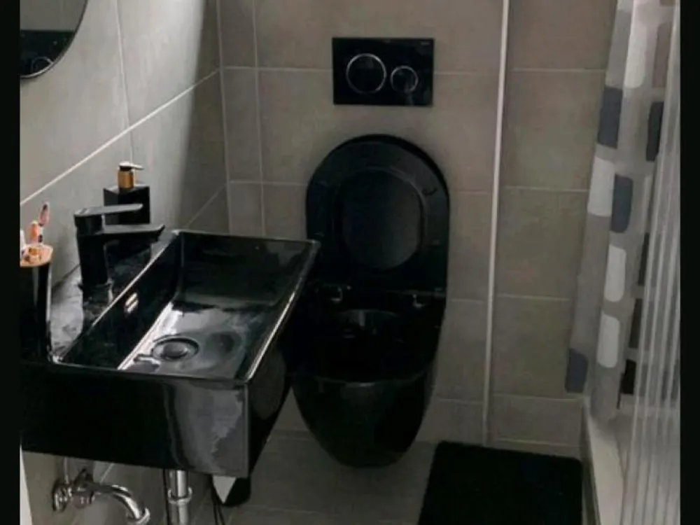1,5 Zimmer Halbdachgeschoss wohnung zu Vermieten.