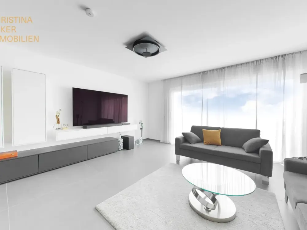 Modern and Barrier-Free 2-Room Apartment with Balcony and Parking Space in Ober-Roden