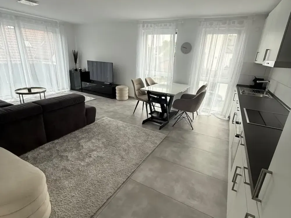 Modernes Wohnen: 3-Zimmer-Wohnung in Weil im Schönbuch - Neuweiler