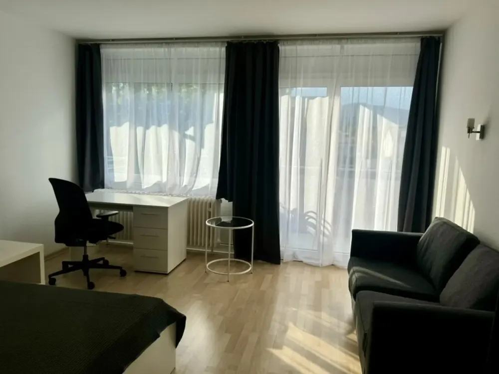 Vollmöblierte, modernisierte 1-Zimmer-Wohnung in Eschborn