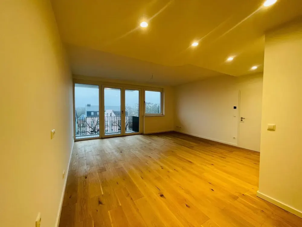 Erstbezug! Lichtdurchflutete 2-Zimmer-Neubauwohnung mit EBK & Balkon, Perfekt für Singles & Paare