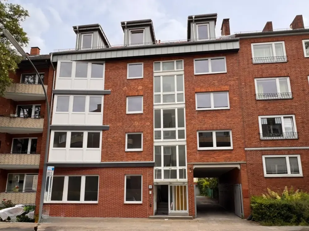Sanierte 3-Zimmer-Wohnung mit Balkon in Eilbek!