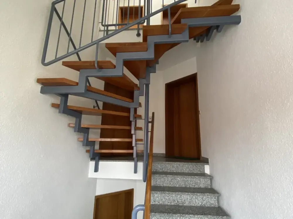 * Geräumige DG-Wohnung in Freiberg/N. *