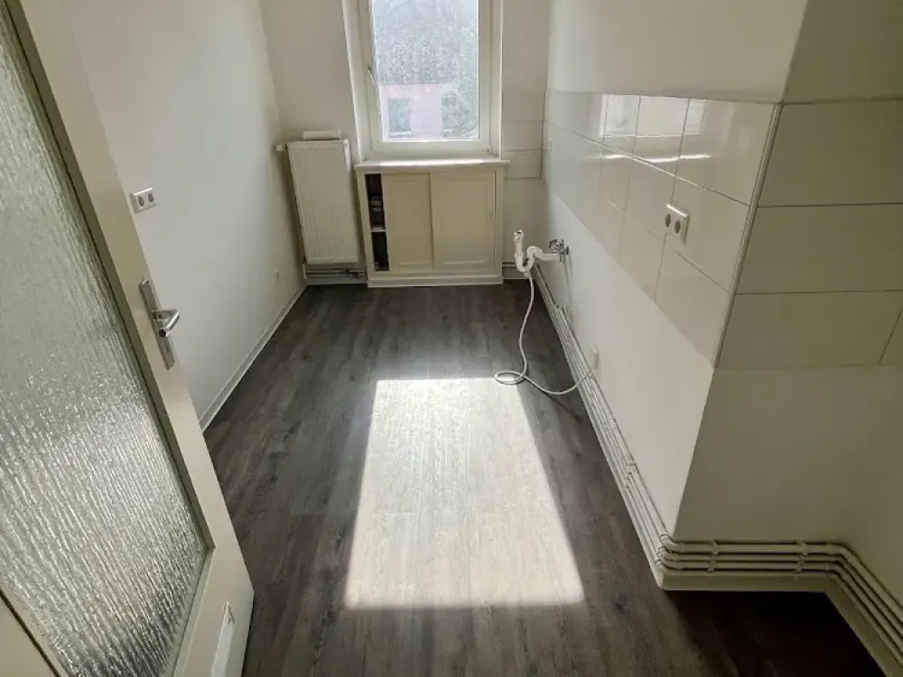 modern 3-room apartment with shower bath