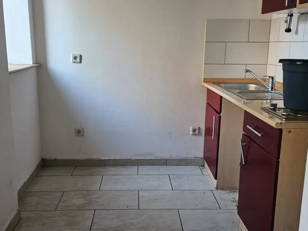 Scönes zentrales Appartment mit Einbauküche!!!