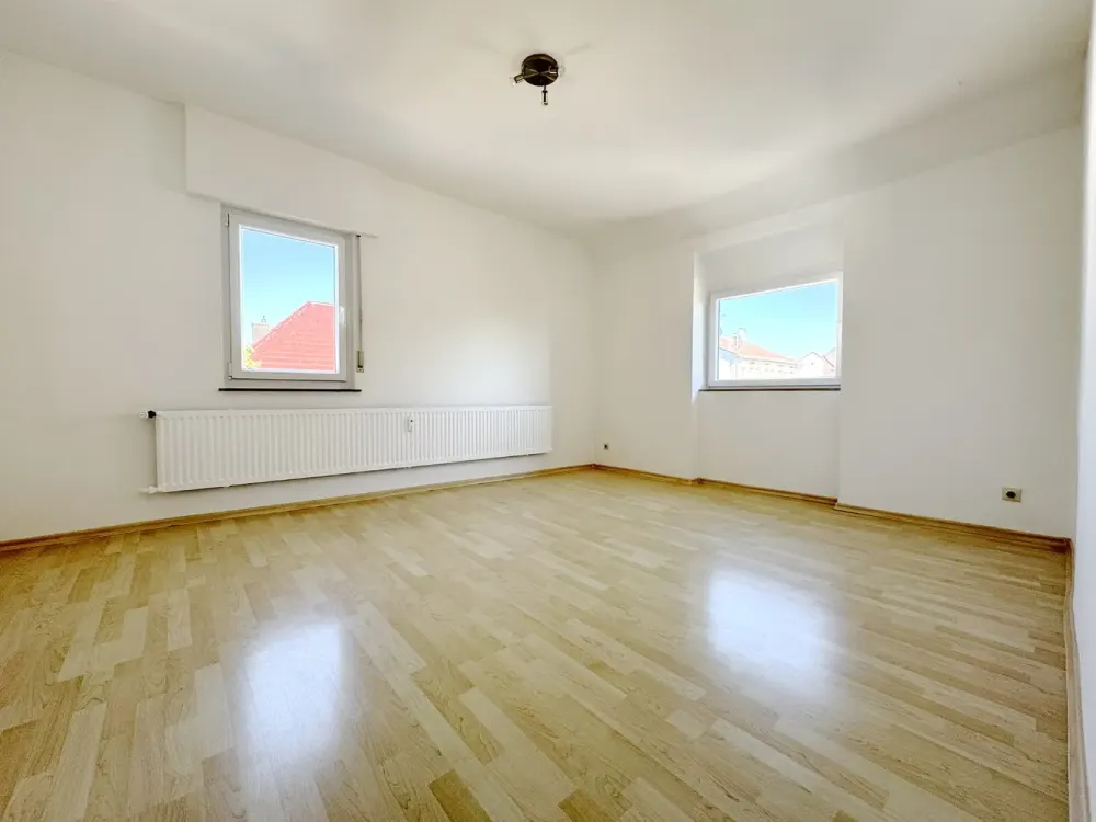 Stuttgart Degerloch, quiet central location 3.5-room apartment with enclosed balcony approx. 79 sqm
