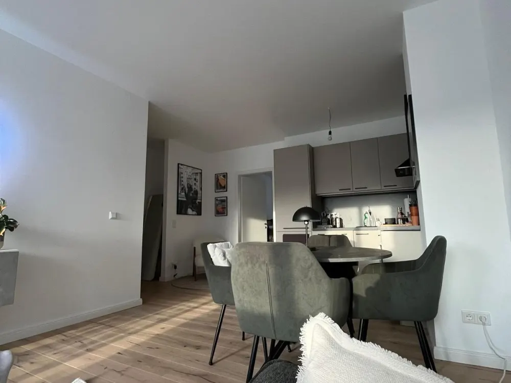 Zur Zwischenmiete: 2-Zimmer Wohnung Charlottenburg/Halensee