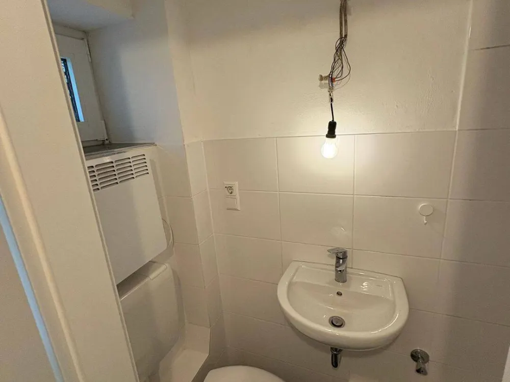 Moderne 2-Zimmer-Wohnung in Vollrenoviertem Zustand in Hannover Ricklingen
