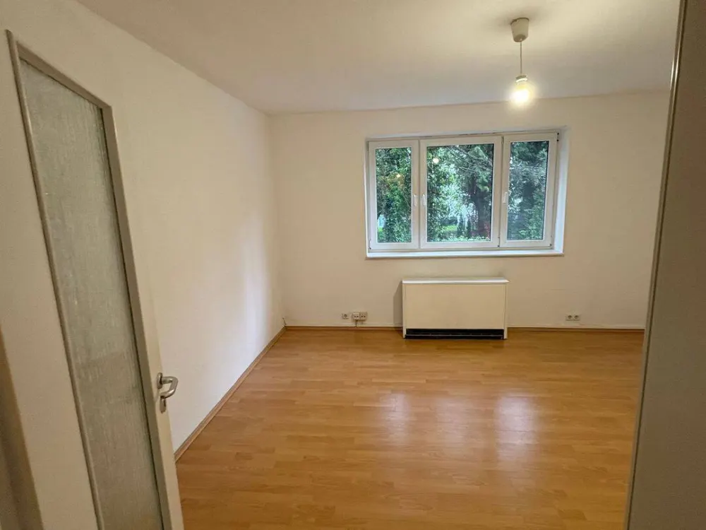 Moderne 2-Zimmer-Wohnung in Vollrenoviertem Zustand in Hannover Ricklingen