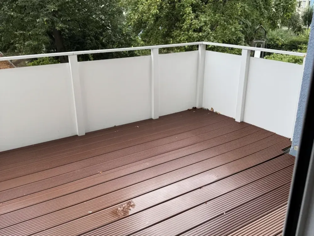 gepfl. helle 3 Zimmer, großer S/W BLK, 2 Bäder, Lift, EBK, ab 01.10.