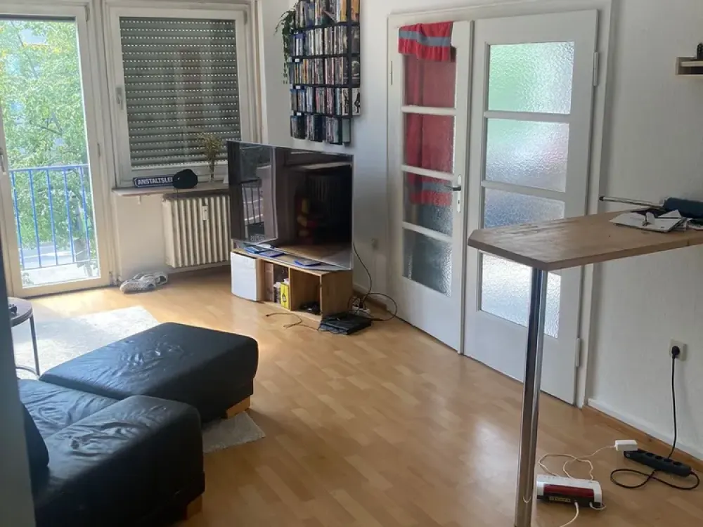 Großzügige 4 ZKB Wohnung in Zentraler Lage von Saarbrücken(Whg.2)