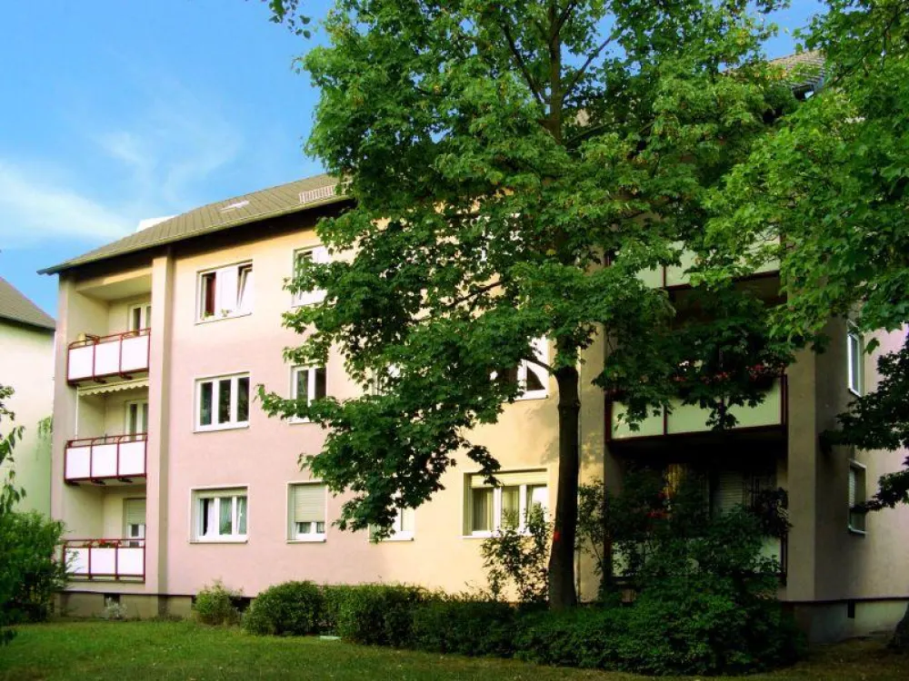 Gut geschnittene 2-Zimmer-Wohnung mit Tageslichtbad