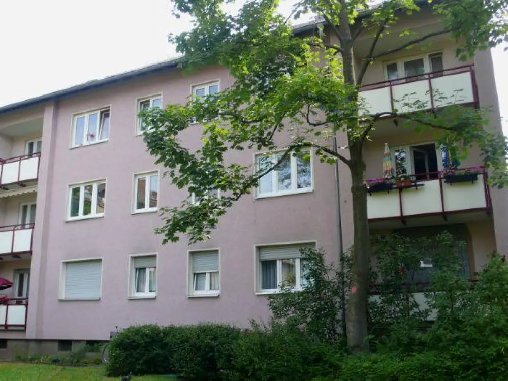 Gut geschnittene 2-Zimmer-Wohnung mit Tageslichtbad