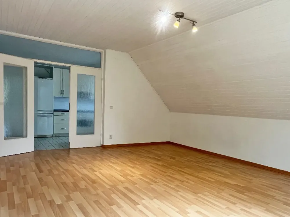 Zentrale 3-Zi.-Whg. mit Balkon