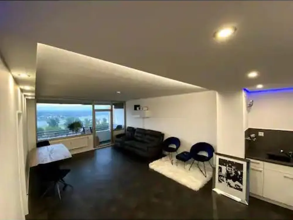 Exklusive Luxuswohnung am Neusser Rheinpark, Rheinblick