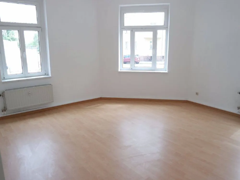 Schleussig - helle und günstige 2-Raumwohnung mit EBK im beliebten Leipziger Westen direkt am Park