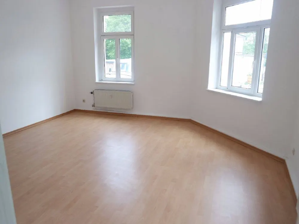 Schleussig - helle und günstige 2-Raumwohnung mit EBK im beliebten Leipziger Westen direkt am Park