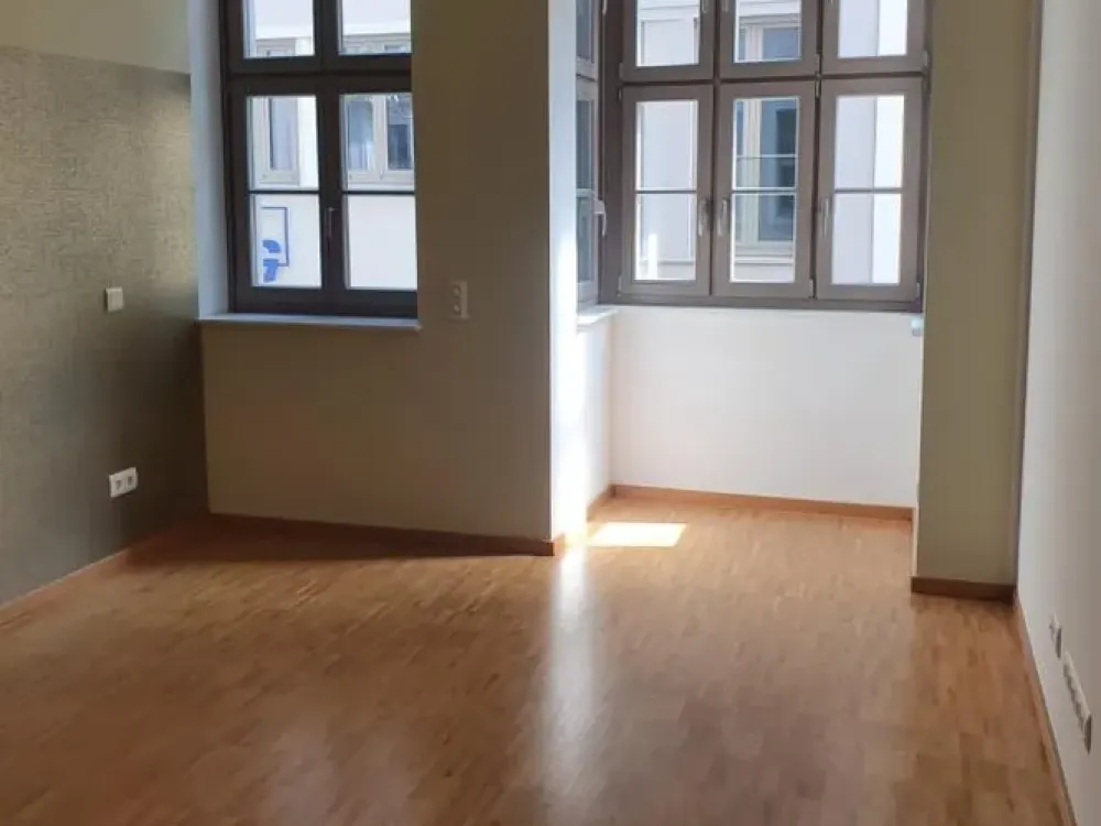 Eindrucksvoll und attraktiv Wohnen in exklusiver Lage am historischen Neumarkt!