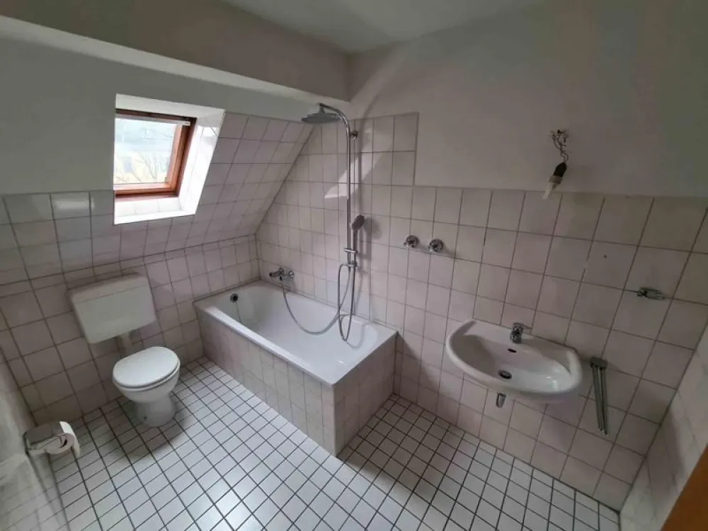 charmante DG-Wohnung in zentraler Lage von Bo-Weitmar