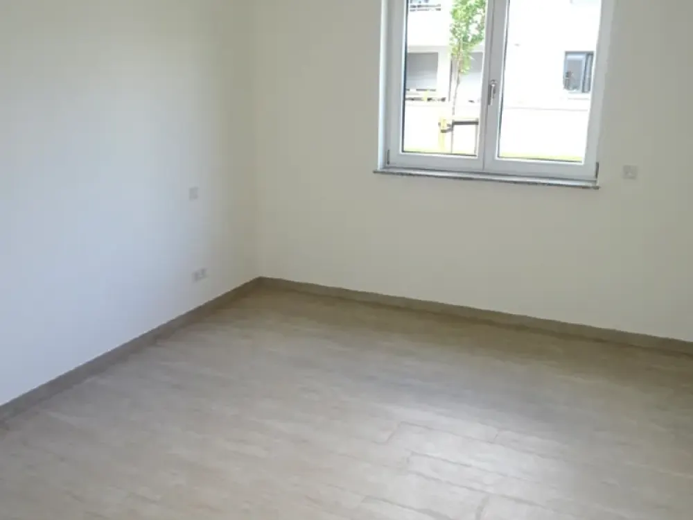 2 Bäder, 2 Balkone: Familienwohnung in Striesen *** EBK möglich ***