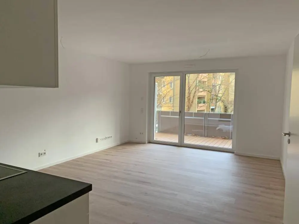 N-Schweinau: First Occupancy! Modern and Attractive - 3-Room Apartment (1st Floor) with Fitted Kitchen, Balcony, Elevator + Underground Parking Space