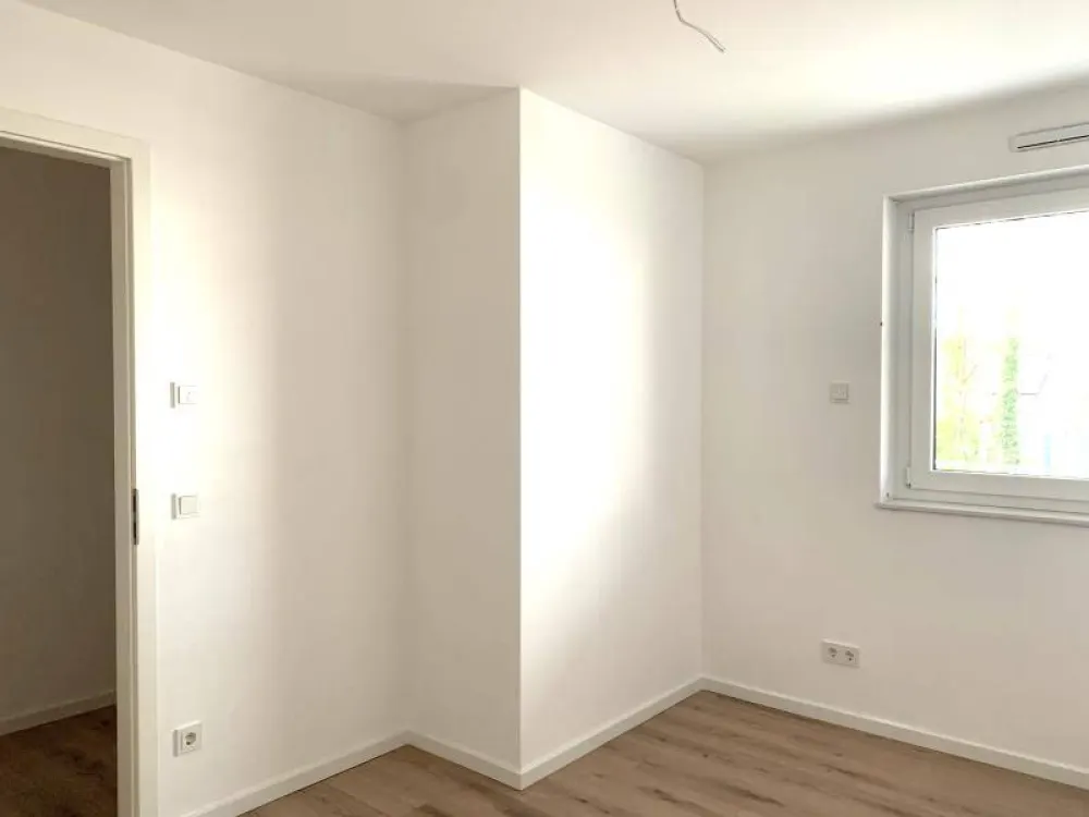 N-Schweinau: First Occupancy! Modern and Attractive - 3-Room Apartment (1st Floor) with Fitted Kitchen, Balcony, Elevator + Underground Parking Space