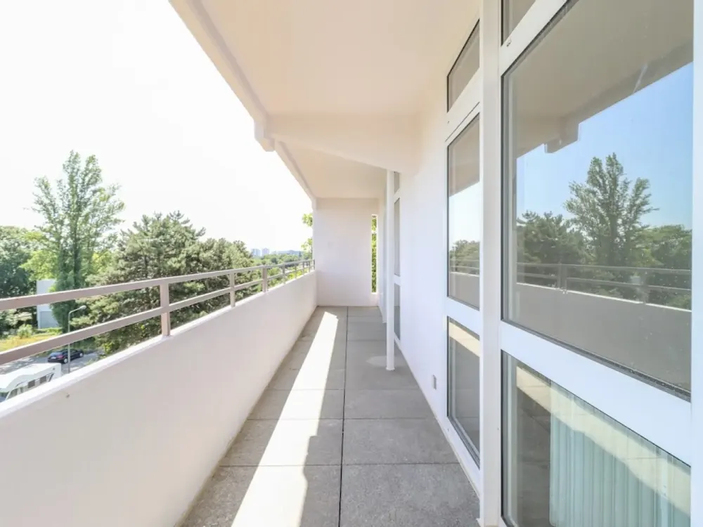 132 m² Wohnkomfort, großzügige 4,5-Zimmer-Wohnung mit sonnigem Balkon