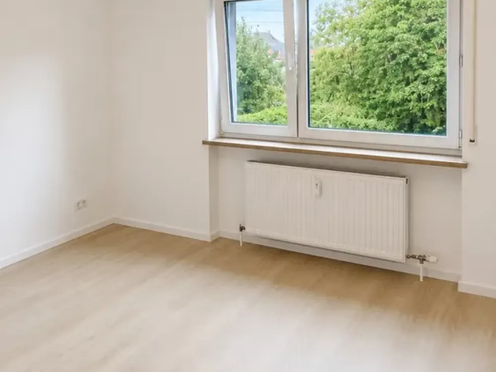 2-Zimmer-Wohnung mit Balkon und Feldblick in Olching - Erstbezug nach Sanierung