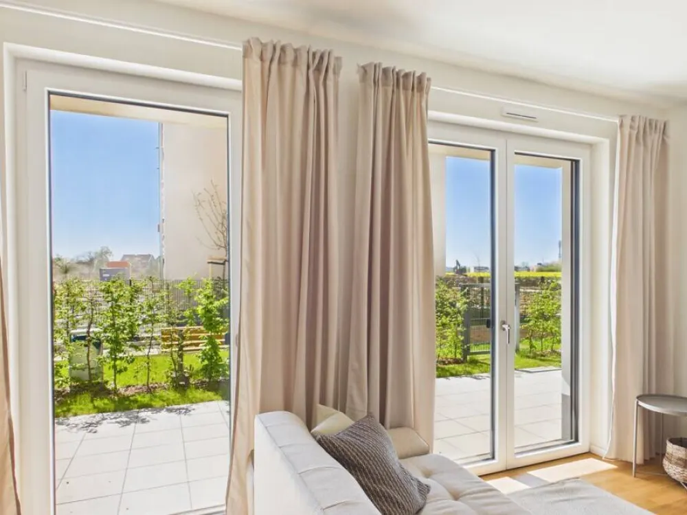 Traumhafte 4 -Zimmer-Neubauwohnung: Barrierefrei, familienfreundlich, mit Blick ins Grüne!