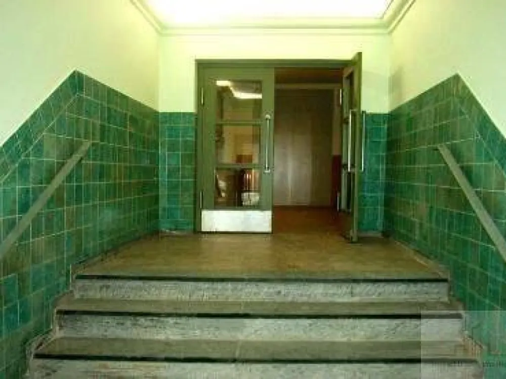 Entspannung in einer 2-Raum Wohnung mit Loggia | Cichoriusstraße 13 / 1. OG mitte-rechts