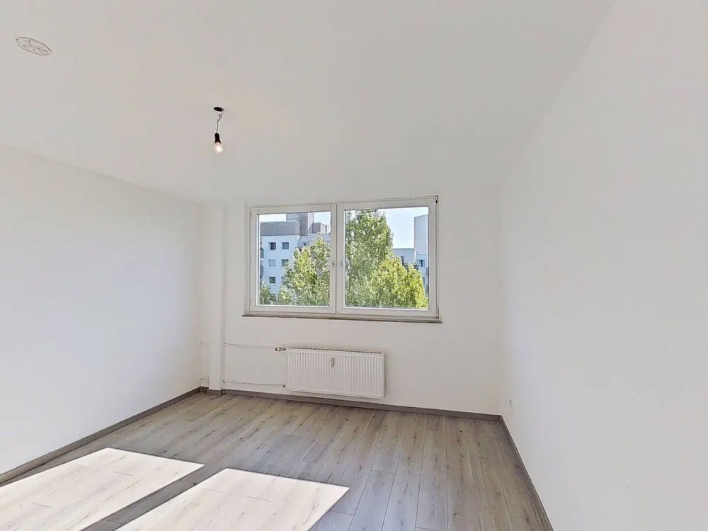 95 m² Living Comfort with Balcony - Your New Home Awaits